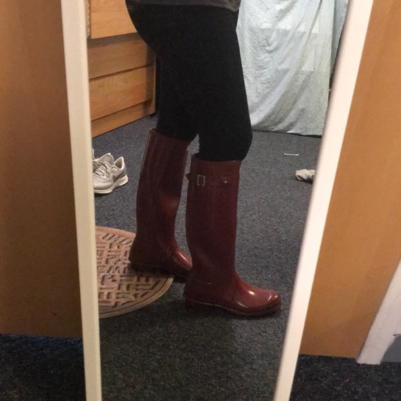 Hunter Rain Boots — Maroon, Glossy, Tall - Picture 6 of 8
